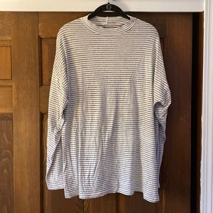 Free people light weight cotton navy and white striped long sleeve T shirt small